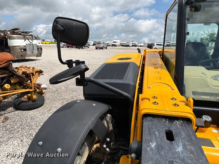 image for item YA3149 2023 JCB 525-60 telehandler