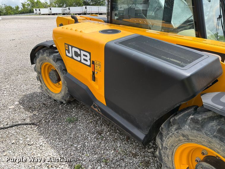 image for item YA3149 2023 JCB 525-60 telehandler