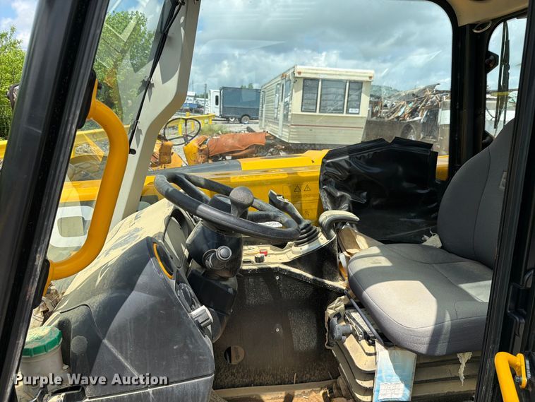 image for item YA3149 2023 JCB 525-60 telehandler