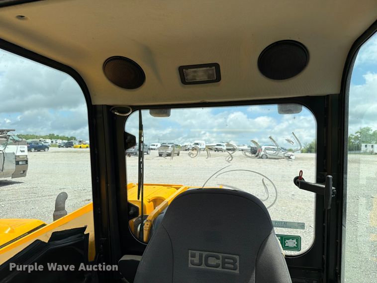 image for item YA3149 2023 JCB 525-60 telehandler