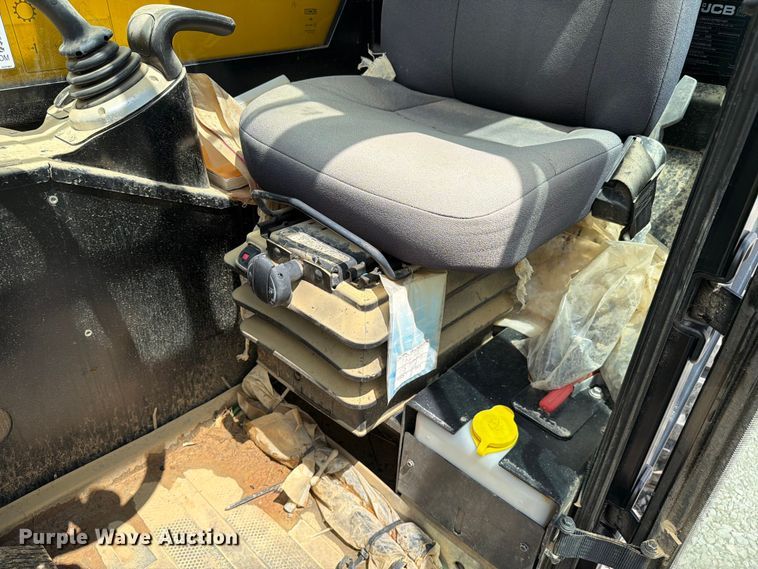 image for item YA3149 2023 JCB 525-60 telehandler
