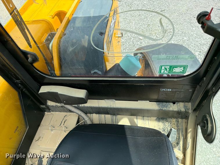image for item YA3149 2023 JCB 525-60 telehandler
