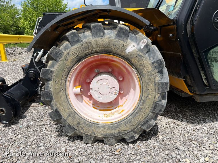 image for item YA3149 2023 JCB 525-60 telehandler