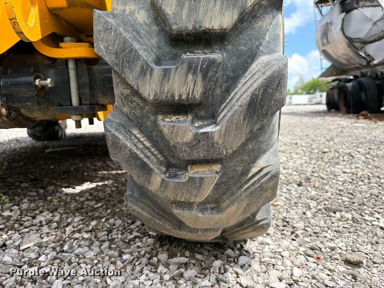 image for item YA3149 2023 JCB 525-60 telehandler