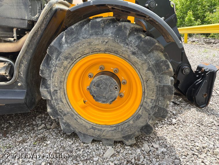 image for item YA3149 2023 JCB 525-60 telehandler