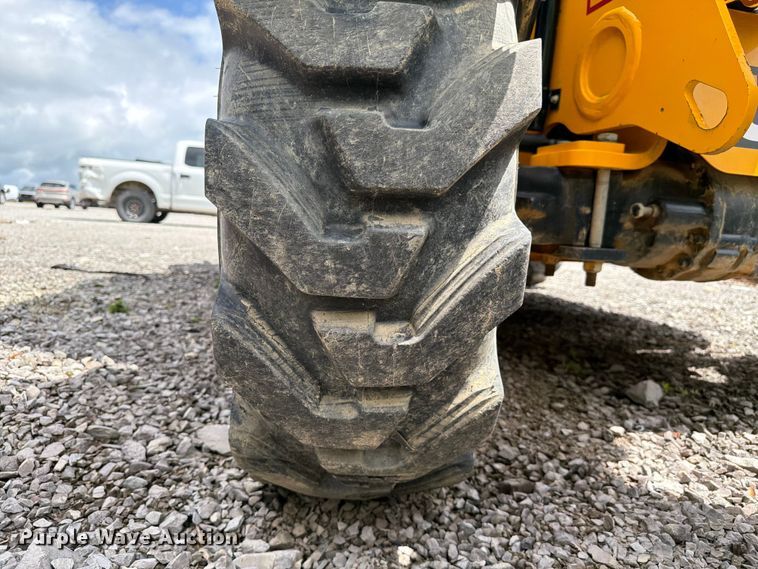 image for item YA3149 2023 JCB 525-60 telehandler