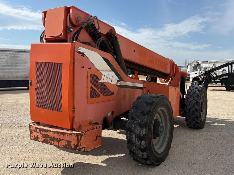 image for item YA3162 2014 JLG SkyTrak 10054 telehandler