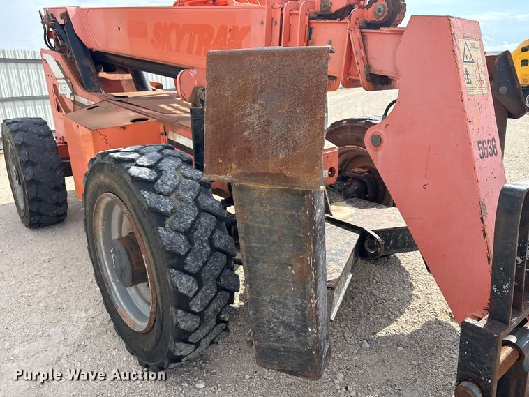 image for item YA3162 2014 JLG SkyTrak 10054 telehandler