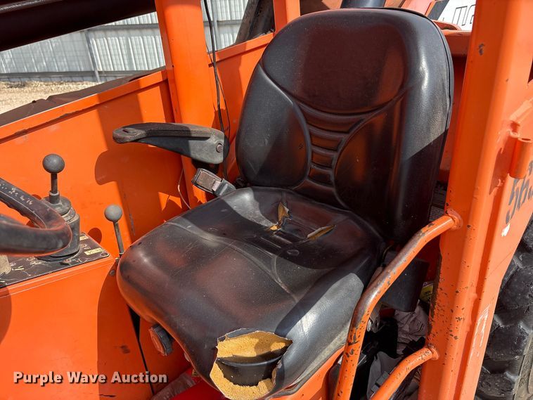 image for item YA3162 2014 JLG SkyTrak 10054 telehandler