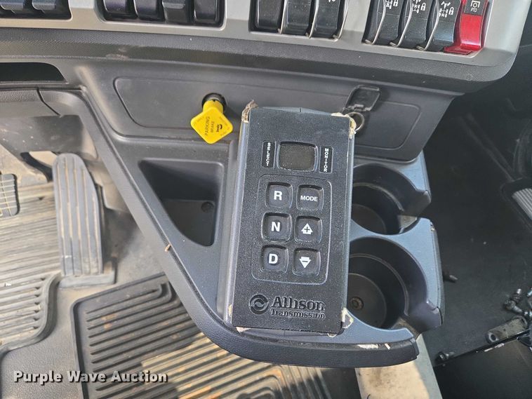 image for item YA3166 2024 Kenworth T880 dump truck