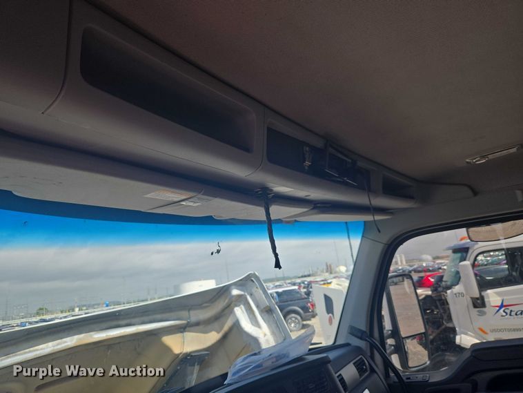 image for item YA3166 2024 Kenworth T880 dump truck