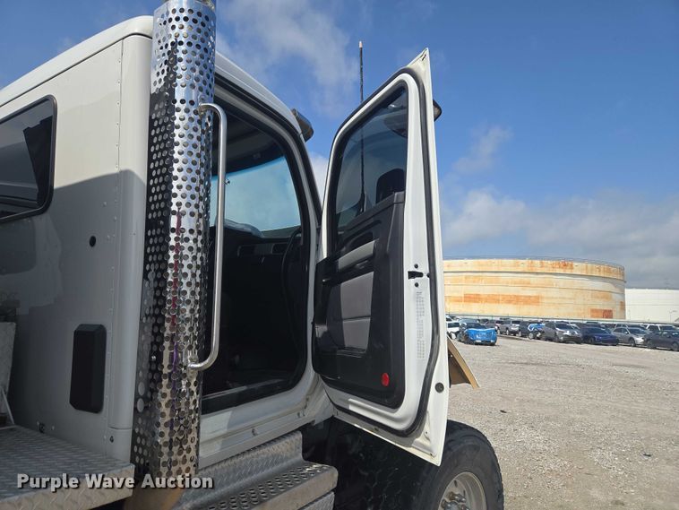 image for item YA3166 2024 Kenworth T880 dump truck