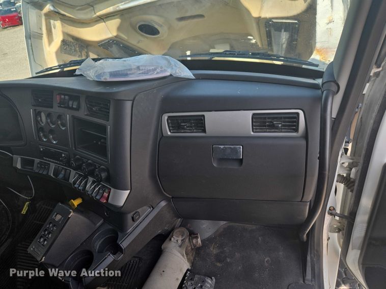 image for item YA3166 2024 Kenworth T880 dump truck