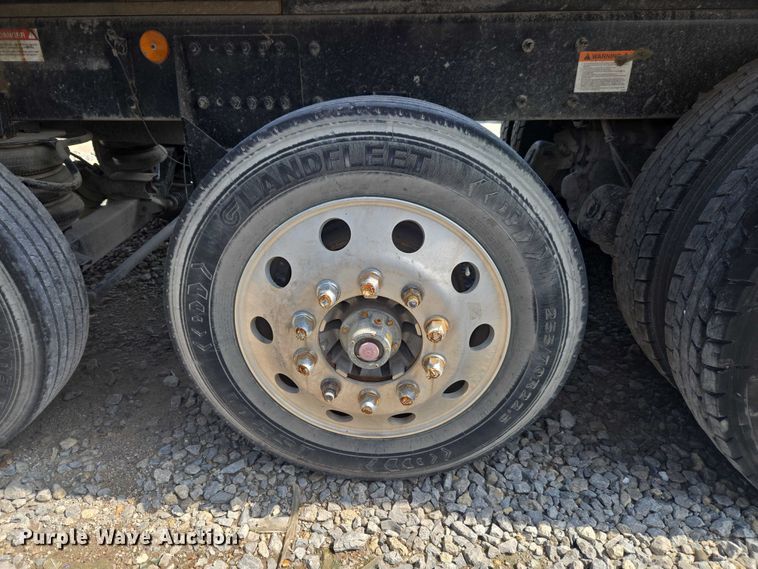 image for item YA3166 2024 Kenworth T880 dump truck