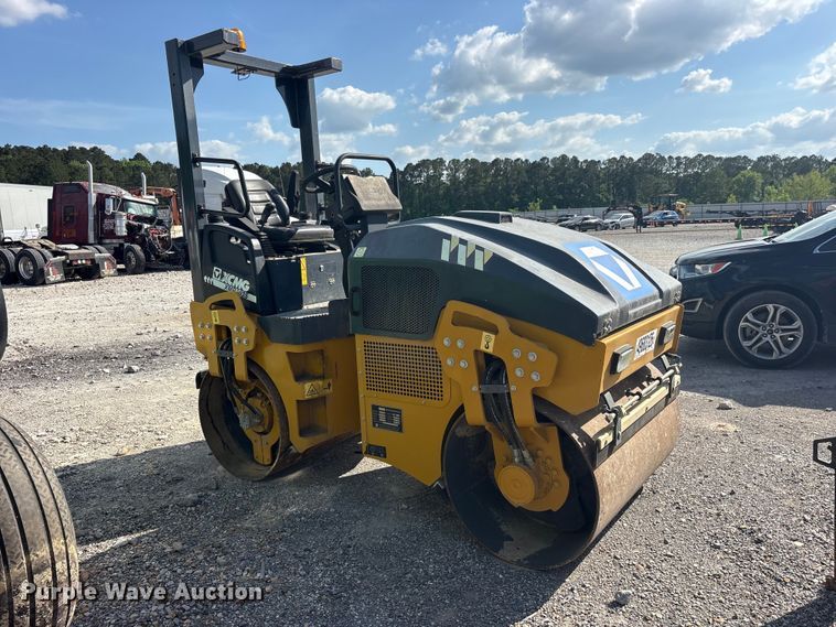 image for item YA3265 2021 XCMG XMR303S double drum vibratory roller