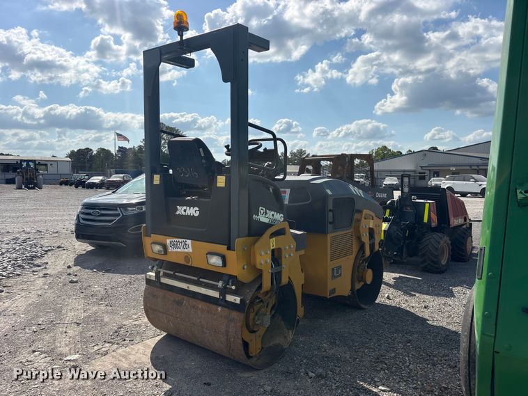 image for item YA3265 2021 XCMG XMR303S double drum vibratory roller