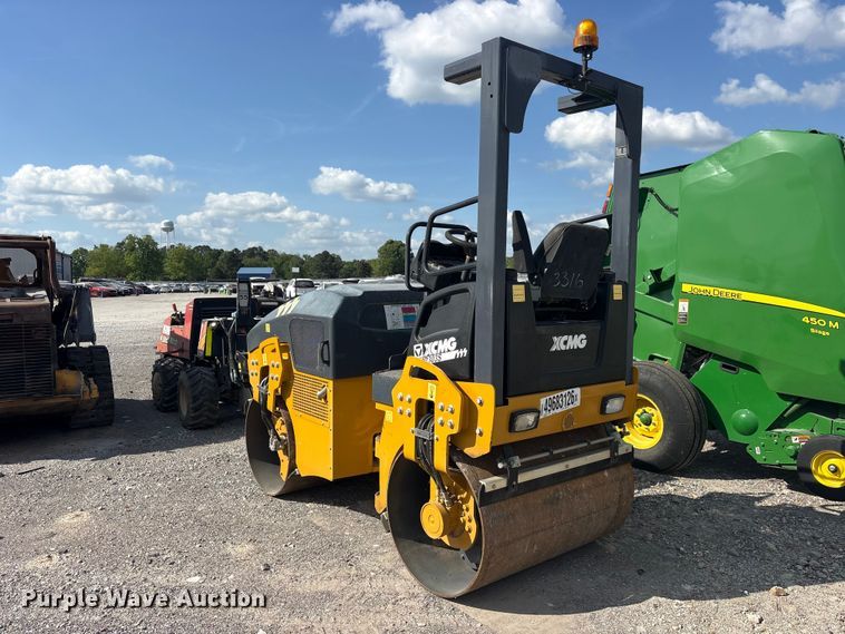 image for item YA3265 2021 XCMG XMR303S double drum vibratory roller