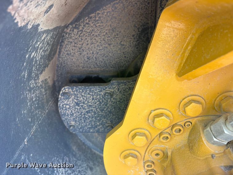 image for item YA3265 2021 XCMG XMR303S double drum vibratory roller