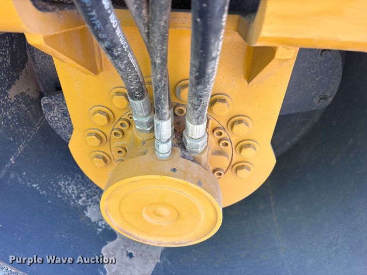 image for item YA3265 2021 XCMG XMR303S double drum vibratory roller