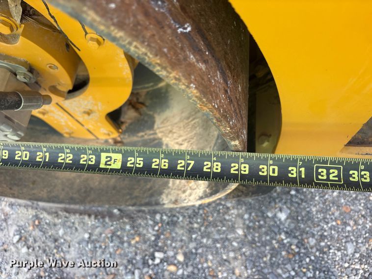 image for item YA3265 2021 XCMG XMR303S double drum vibratory roller