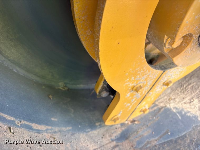 image for item YA3265 2021 XCMG XMR303S double drum vibratory roller