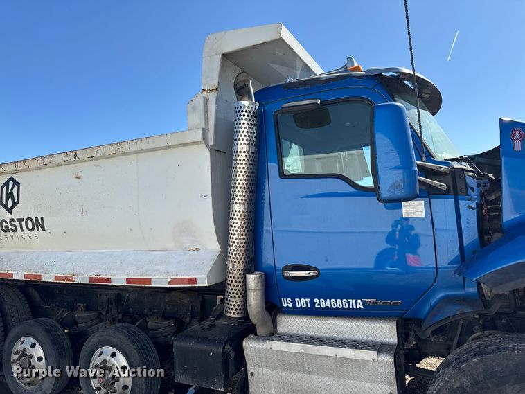 image for item YA3275 2015 Kenworth T880 dump truck