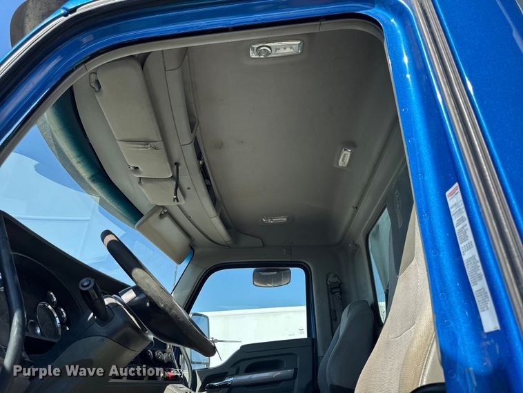 image for item YA3275 2015 Kenworth T880 dump truck