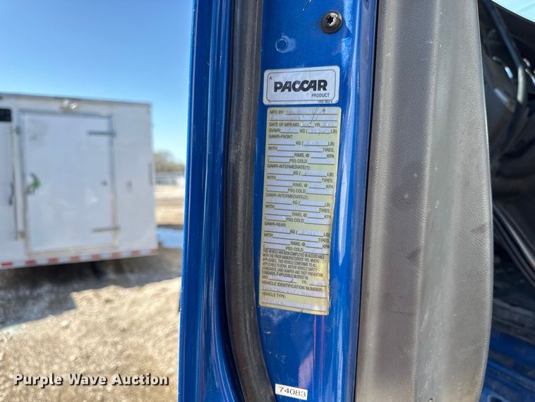 image for item YA3275 2015 Kenworth T880 dump truck