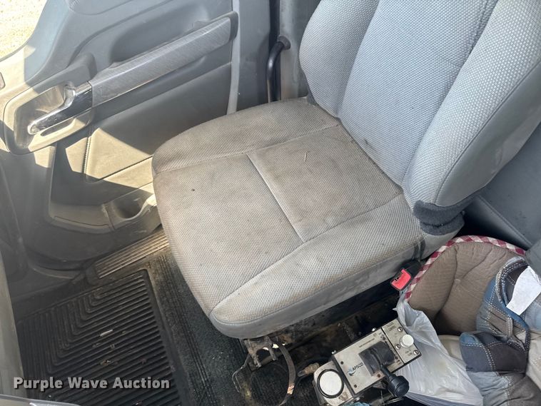 image for item YA3275 2015 Kenworth T880 dump truck