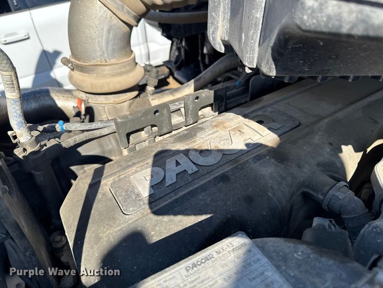 image for item YA3275 2015 Kenworth T880 dump truck