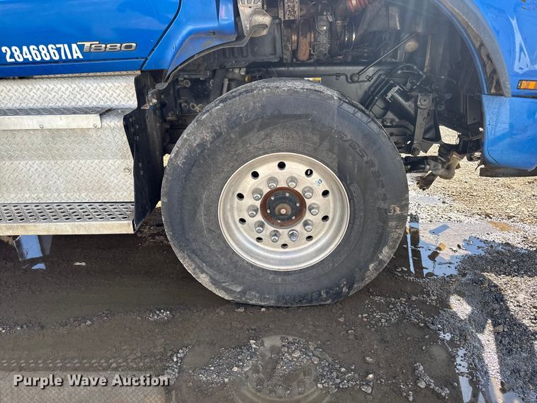 image for item YA3275 2015 Kenworth T880 dump truck