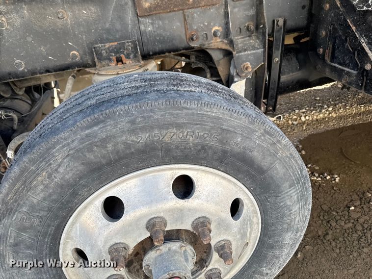 image for item YA3275 2015 Kenworth T880 dump truck