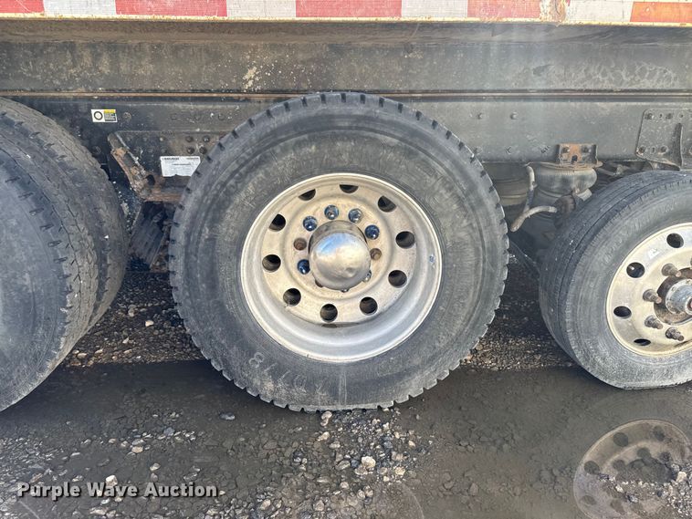 image for item YA3275 2015 Kenworth T880 dump truck