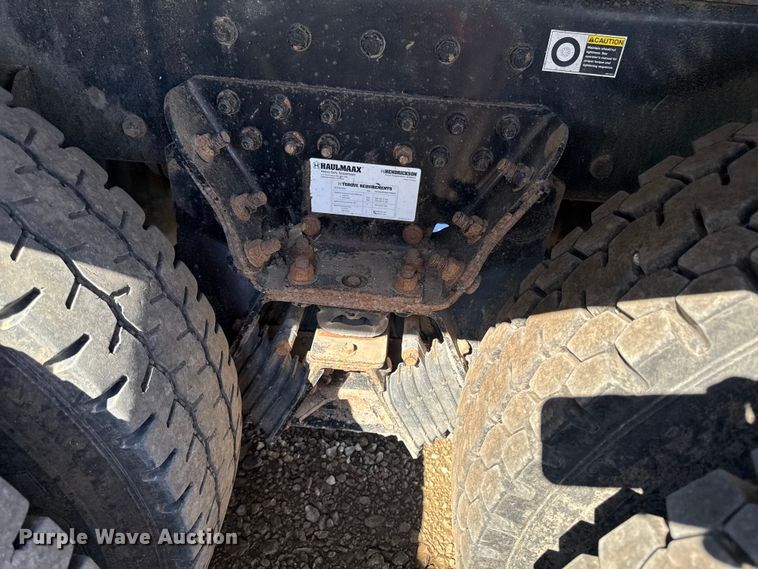 image for item YA3275 2015 Kenworth T880 dump truck