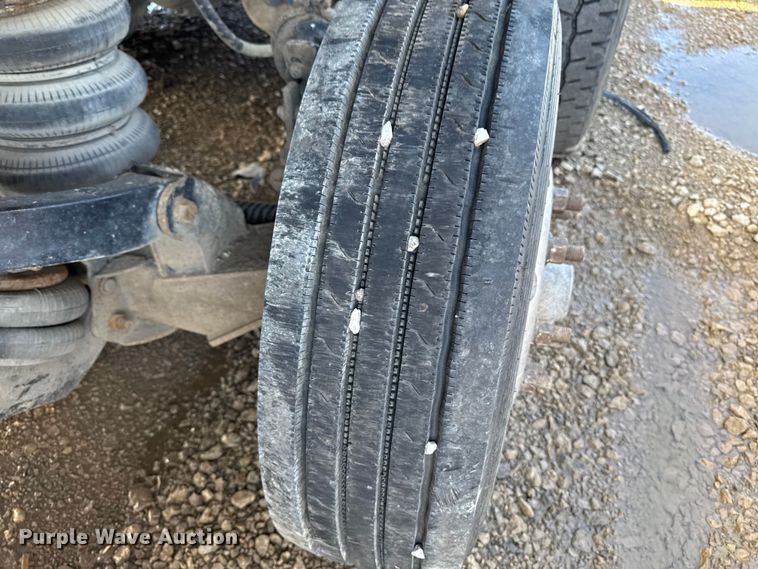 image for item YA3275 2015 Kenworth T880 dump truck