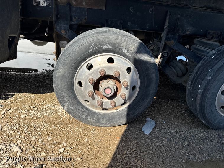 image for item YA3275 2015 Kenworth T880 dump truck