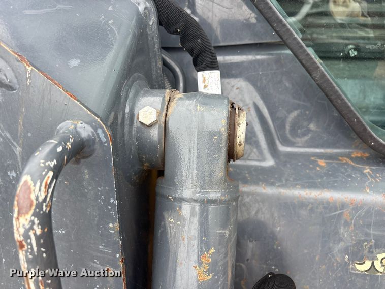 image for item YA3323 2020 John Deere 317G tracked skid steer loader