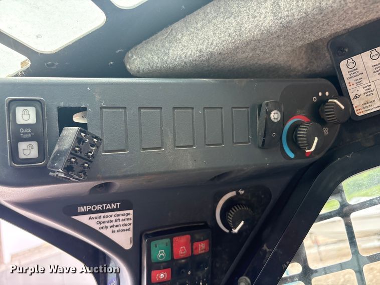 image for item YA3323 2020 John Deere 317G tracked skid steer loader