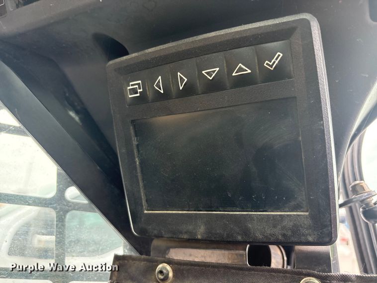 image for item YA3323 2020 John Deere 317G tracked skid steer loader