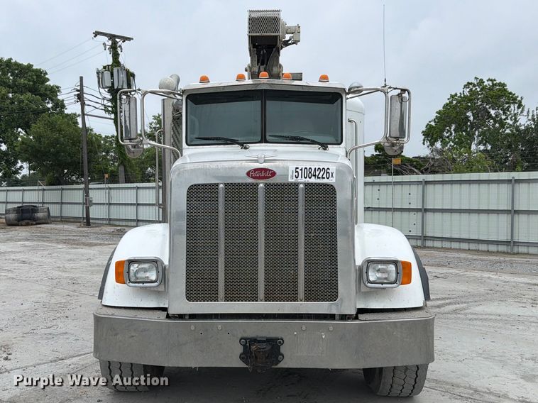 image for item YA3362 2015 Peterbilt 365 crane truck