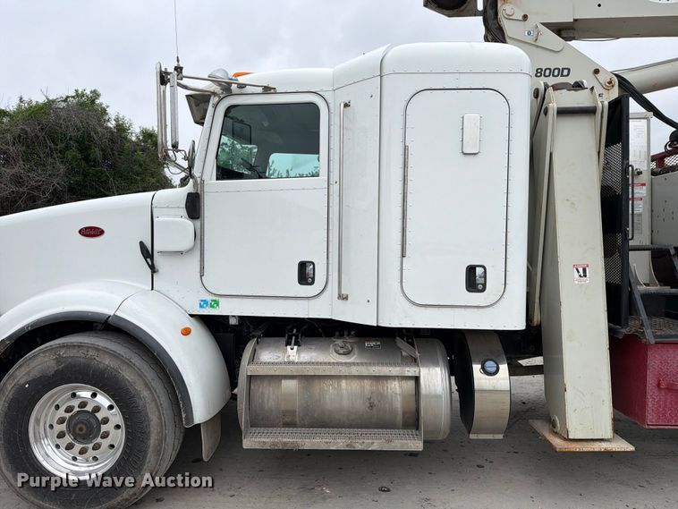 image for item YA3362 2015 Peterbilt 365 crane truck