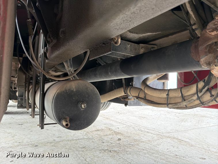 image for item YA3362 2015 Peterbilt 365 crane truck