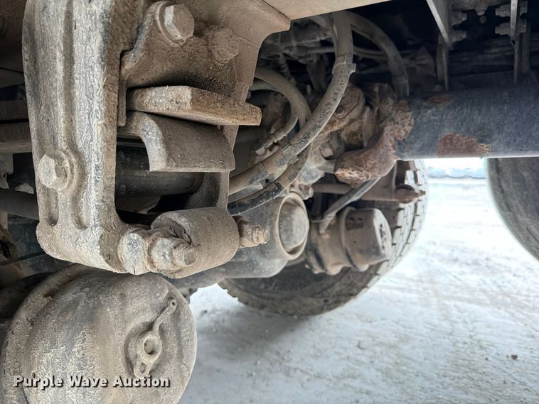 image for item YA3362 2015 Peterbilt 365 crane truck
