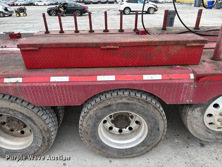 image for item YA3362 2015 Peterbilt 365 crane truck