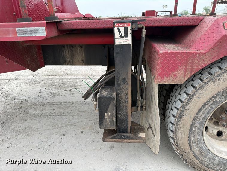 image for item YA3362 2015 Peterbilt 365 crane truck