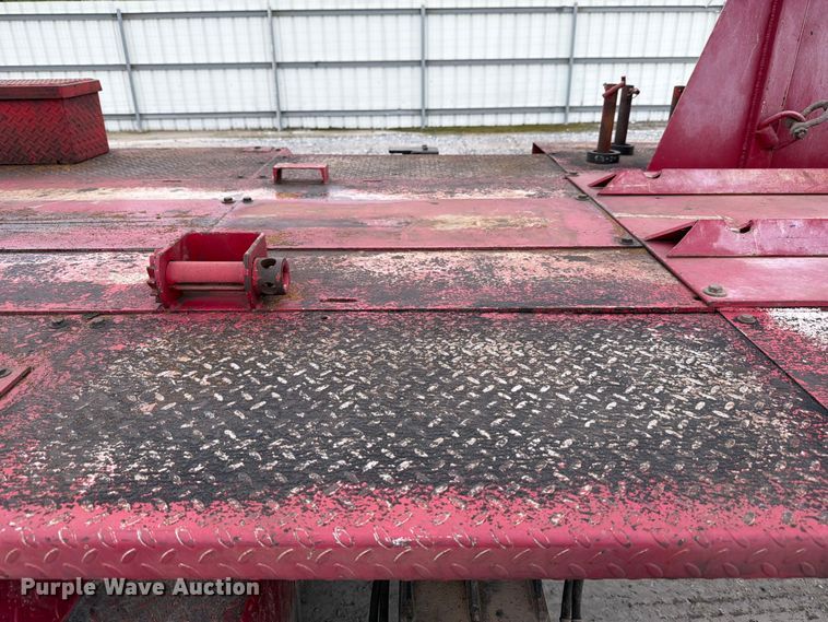 image for item YA3362 2015 Peterbilt 365 crane truck