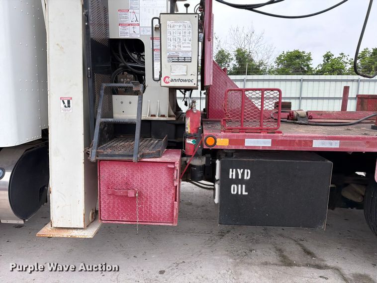 image for item YA3362 2015 Peterbilt 365 crane truck