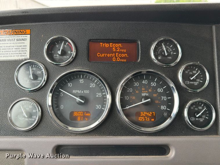 image for item YA3362 2015 Peterbilt 365 crane truck