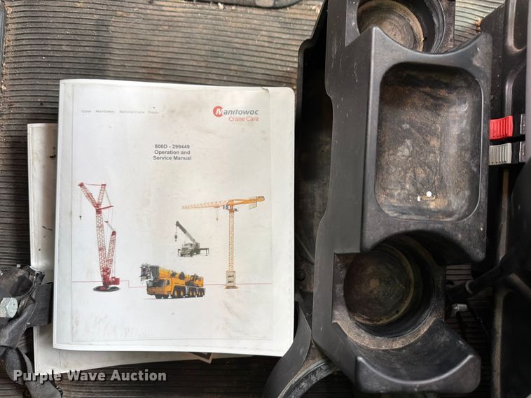 image for item YA3362 2015 Peterbilt 365 crane truck