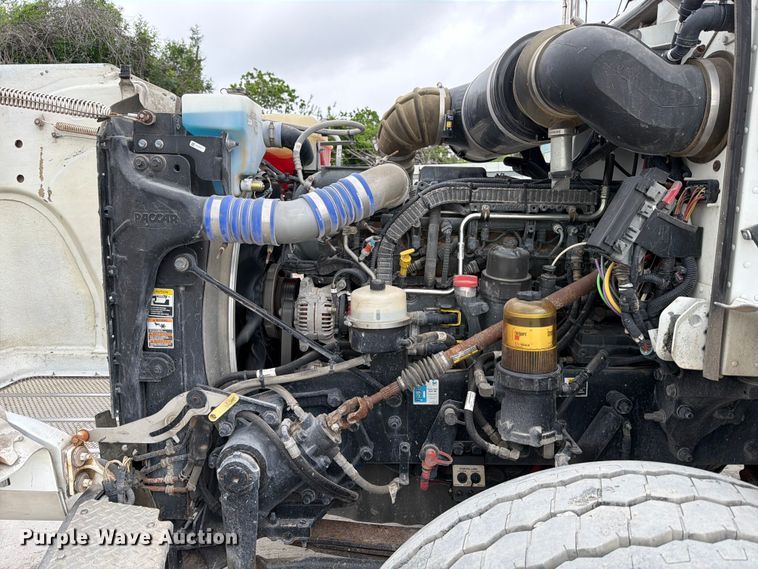 image for item YA3362 2015 Peterbilt 365 crane truck